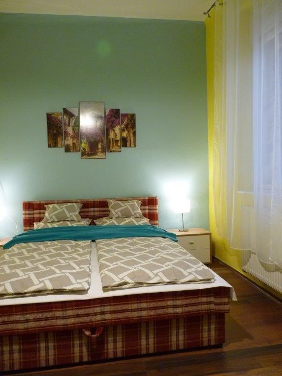 Eper Apartman Debrecen Luaran gambar